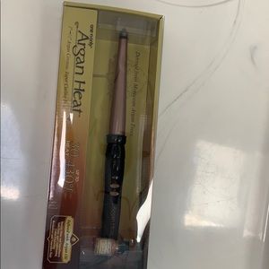 Argan heat ceramic taper curling iron